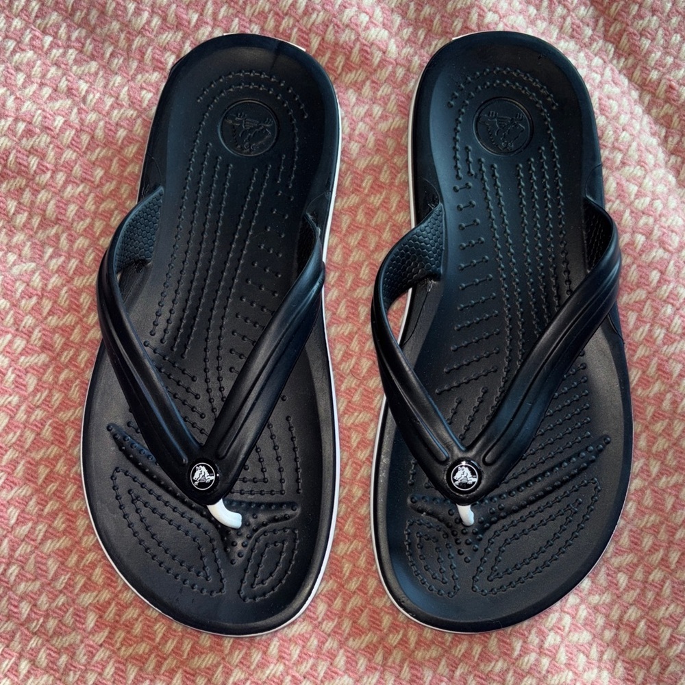 NWOT Croc flip flops